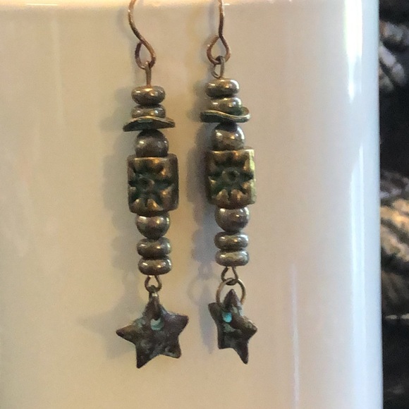 pyrite & patina star earrings handcrafted - Picture 5 of 14